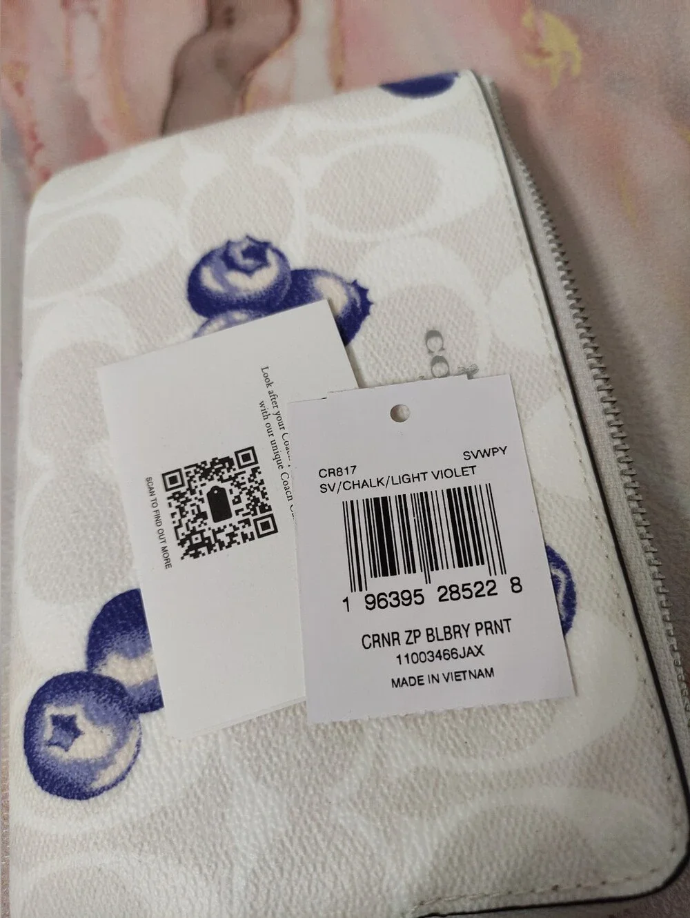 Coach Corner Zip CR817 Wristlet In Signature Canvas With Blueberry Print